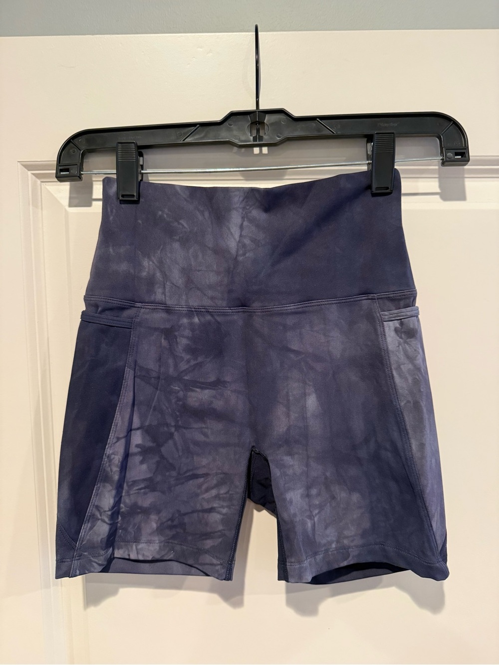 NEW - Born Primitive High-Waist Tie-Dye Women’s Active Shorts — Navy with Pocket